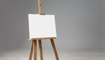 White Canvases on an Easel 25xJPEG White Canvases on an Easel 25xJPEG