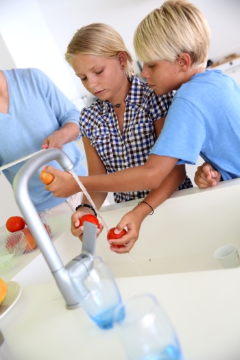 Children & Parents in the Countryside & on the Beach 25xJPG Children & Parents in the Countryside & on the Beach 25xJPG