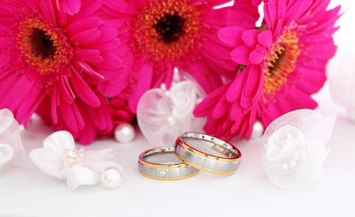 Wedding Rings - Shutterstock 50xjpg