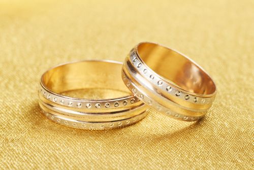 Wedding Rings - Shutterstock 50xjpg