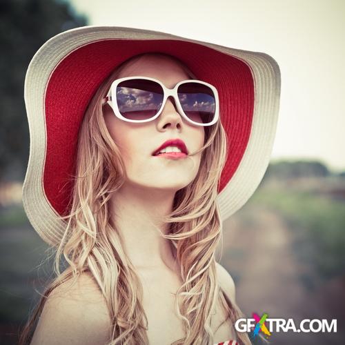 Amazing SS - Woman Wearing a Nice Summer Hat, 25xGPGs