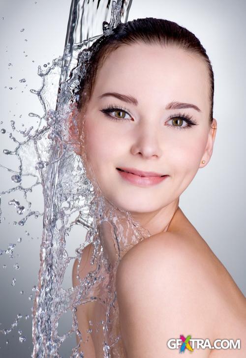 Amazing SS - Beautiful young woman with water, 25xJPGs