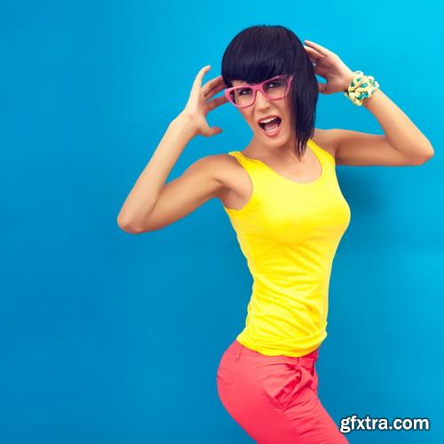 Amazing SS - Woman with color glasses, 25xJPGs