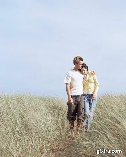 Image Source IS948 Autumn Beach Couples