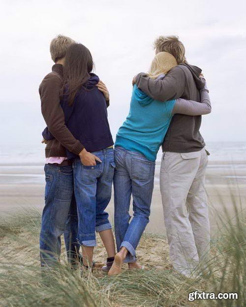 Image Source IS948 Autumn Beach Couples