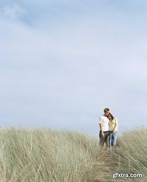 Image Source IS948 Autumn Beach Couples