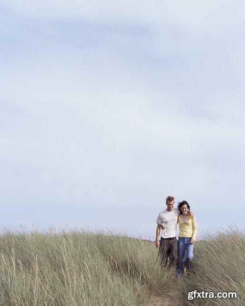 Image Source IS948 Autumn Beach Couples