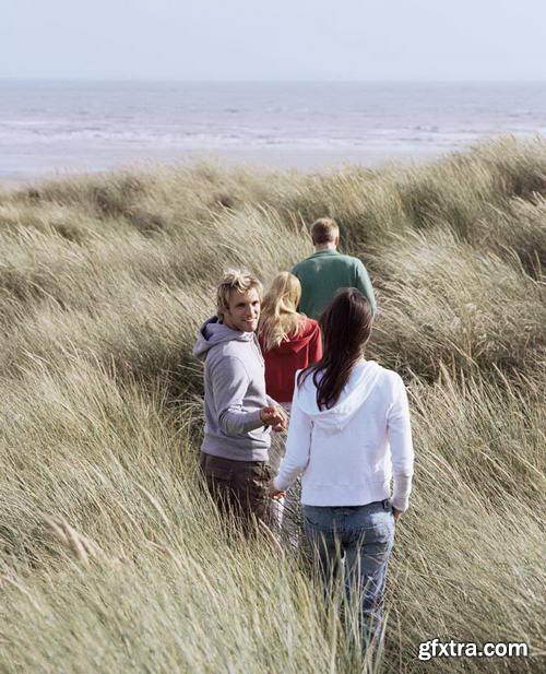 Image Source IS948 Autumn Beach Couples