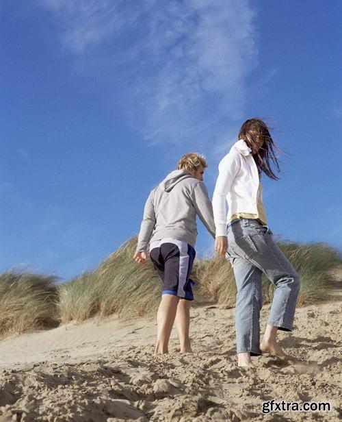 Image Source IS948 Autumn Beach Couples