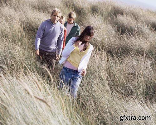 Image Source IS948 Autumn Beach Couples