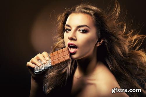 Chocolate and Woman 25xJPG