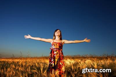 Girl on Wheat Field 25xJPG