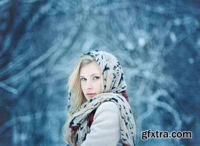 Cool Woman in Winter 25xJPG