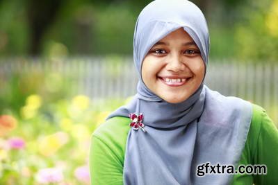 Real Hijab 52xJPG, 7xEPS