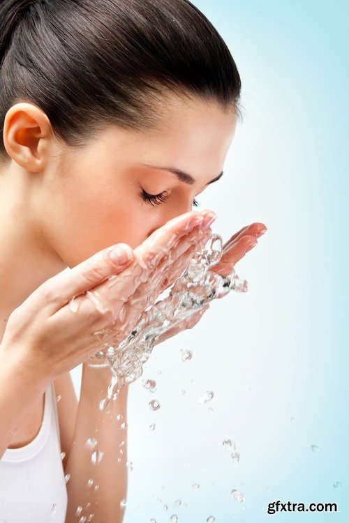 Amazing SS - Beautiful woman washing her face 23xJPG