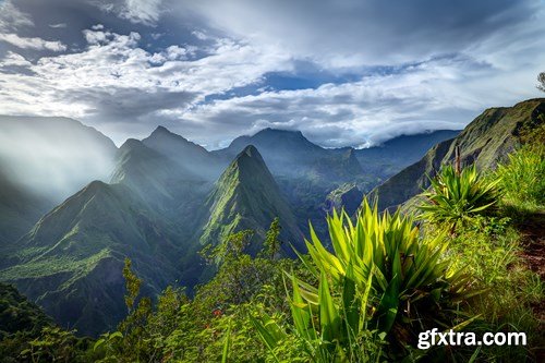 Beautiful Natural Landscapes - 25 HQ Stock Photo