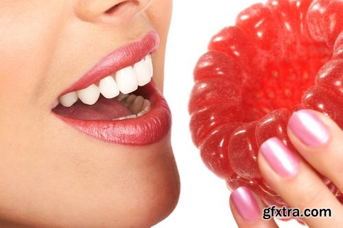 Amazing SS - Woman lips with fruit, 25xJPG