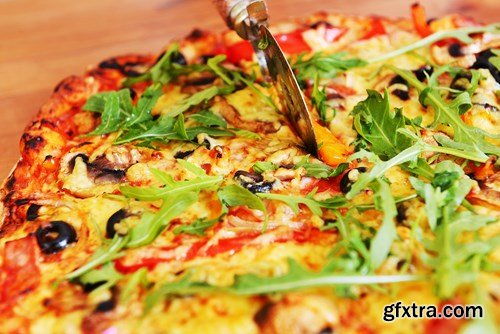 Tasty Italian Pizza - 25 JPEGs