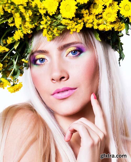 Beautiful women with wreath of flowers in hair, 25xJPGs