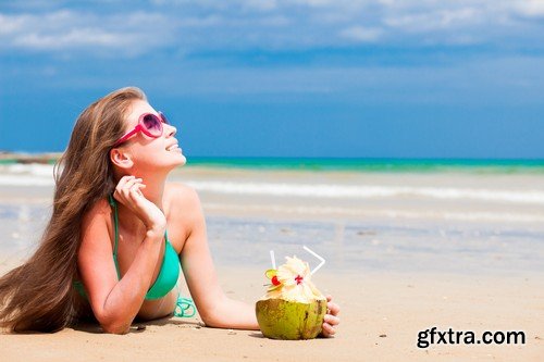 Stock Photos - Girls with cocktail, 25xJPG