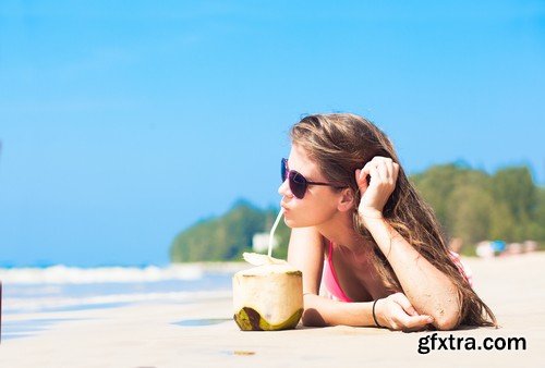 Stock Photos - Girls with cocktail, 25xJPG