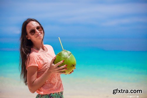 Stock Photos - Girls with cocktail, 25xJPG