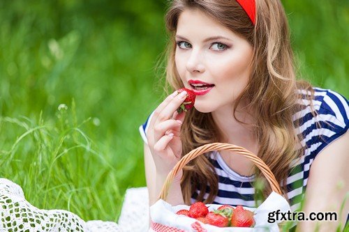 Stock Photos - Girl with strawberry, 25xJPG