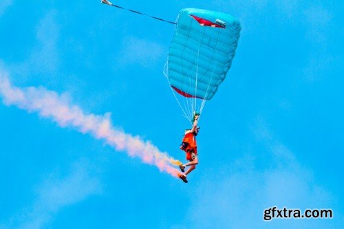 Stock Photos - Parachutist, 25xJPG