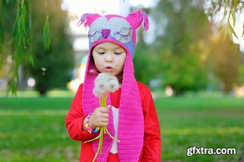 Funny kids in autumn 5 UHQ Jpeg