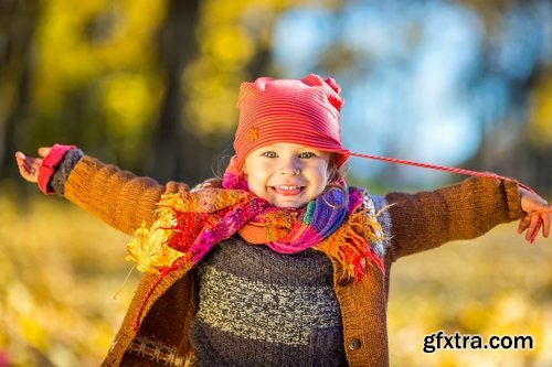 Funny kids in autumn 5 UHQ Jpeg