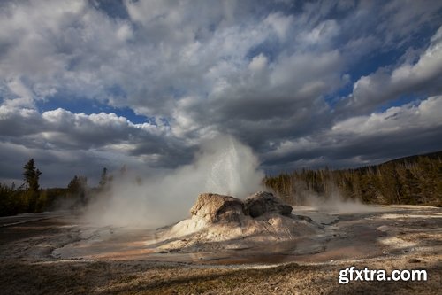 Collection of different geysers 25 UHQ Jpeg