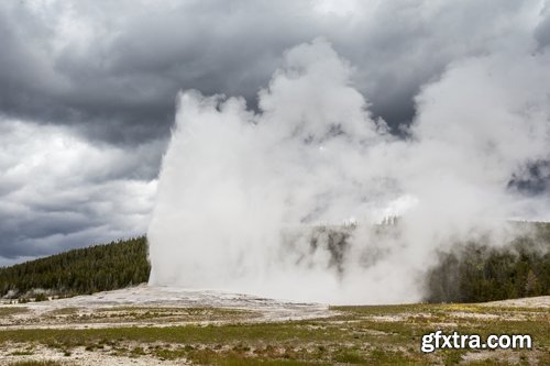 Collection of different geysers 25 UHQ Jpeg