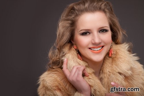 Collection of beautiful girls in fur coats 25 UHQ Jpeg