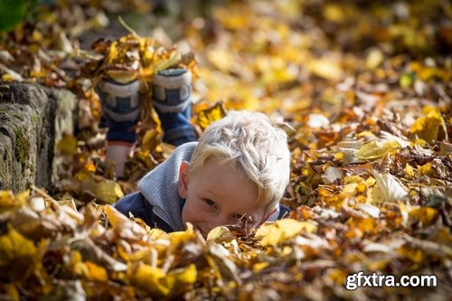 Beautiful collection of autumn children 25 UHQ Jpeg