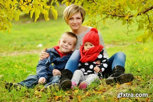 Beautiful collection of autumn children 25 UHQ Jpeg