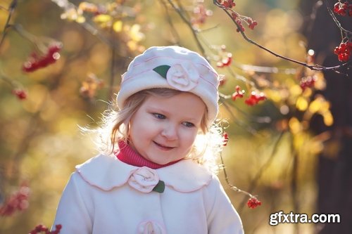 Beautiful collection of autumn children 25 UHQ Jpeg