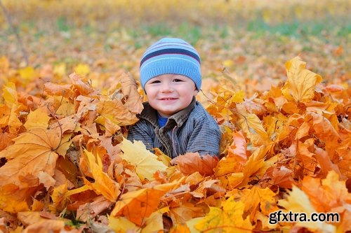 Beautiful collection of autumn children 25 UHQ Jpeg