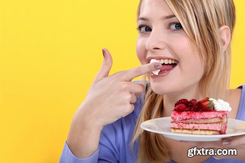 Collection Beautiful girl eating cake 25 UHQ Jpeg