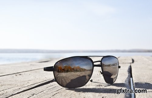 The collection of sunglasses 25 UHQ Jpeg