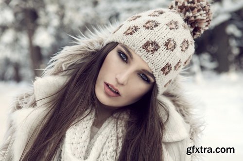 Cool Woman in Winter 2, 25xJPG