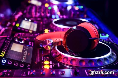 Collection of different DJs 25 UHQ Jpeg