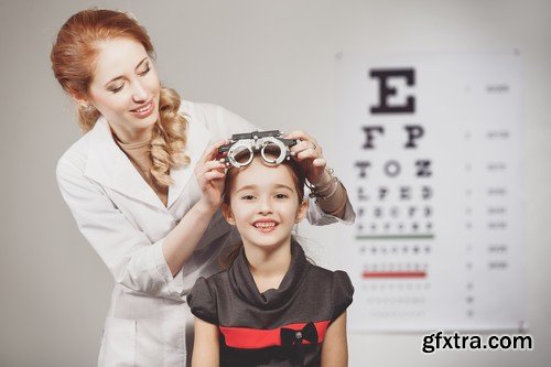 Stock Photos - Ophthalmologist, Oculist, 25xJPG