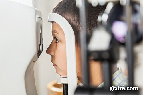 Stock Photos - Ophthalmologist, Oculist, 25xJPG