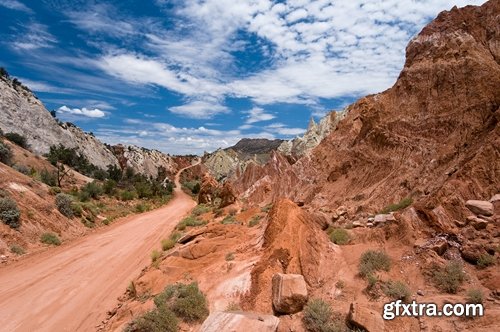 Collection of images of the road in the desert 25 HQ Jpeg