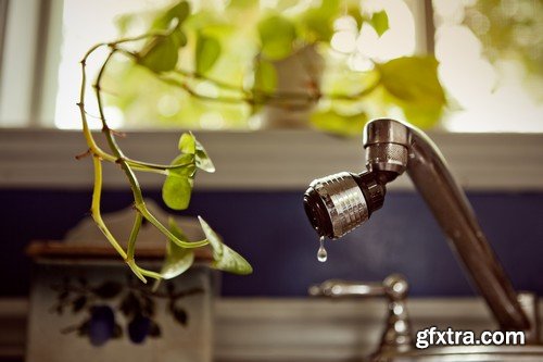 Stock Photos - Water dripping from faucet, 25xJPG