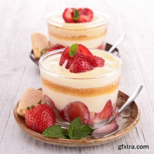 Strawberries in cream