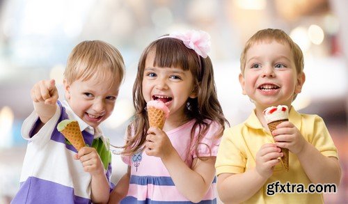 Children with ice cream