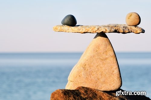 Collection Hanging Stones rocker balance of peace 25 HQ Jpeg