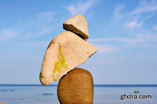 Collection Hanging Stones rocker balance of peace 25 HQ Jpeg