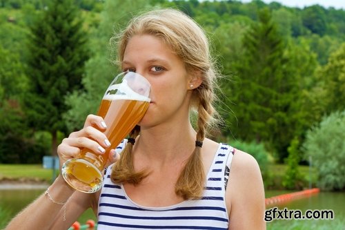 Collection of girls drink beer company of people drink bottle 25 HQ Jpeg